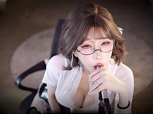 Chinese beauty offers intriguing blowjob and handjob in asian kissing session