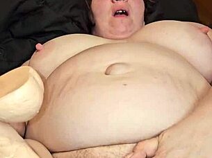 oh man my wet pussy gettin foot fucked like crazy oops