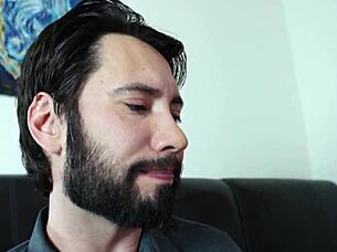 oh wow, licking that shaved brunette pussy before monster cock fucking 😍🍆