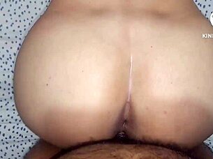 gozando gostoso no pau preto with sexy brazilian babe outdoors