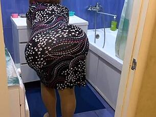 Exposed your mature ass for my big cock? Housewife takes anal pounding!