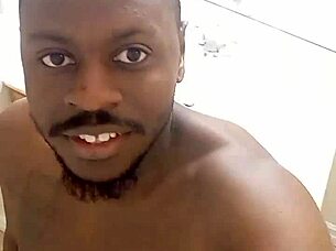 Solo woman masturbates her ass in front of mirror taking selfie until reaching intense orgasm