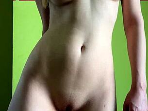 Intense Petite Amateur With Shaved Pussy And Natural Tits Masturbates Using Dildo In Homemade Video