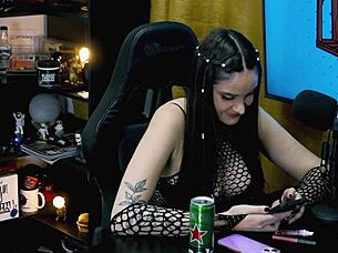 victoria camargo mostra seu corpo todo, o ruan n�o aguentou, teve que pegar ela bem gostoso - podcast p�pum no barraco?