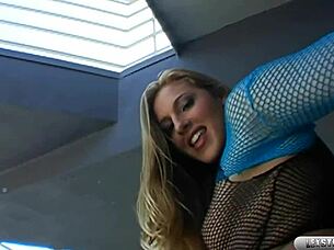 banging that big ass blonde lauren phillips rides lex steeles bbc with deepthroat and squirting