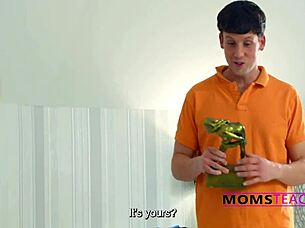 Thank My Slutty Pussy And Pay Your Dues