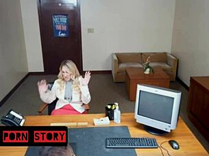 principal meets teacher in parent conference