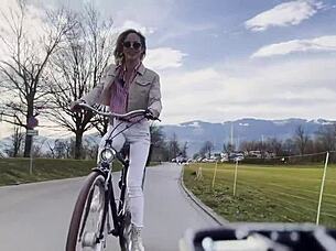 Miss Daisy Diamond Shares Bike Vlog Adventures on Wheels