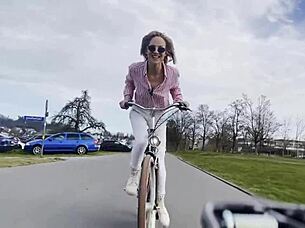 Miss Daisy Diamond Shares Bike Vlog Adventures on Wheels