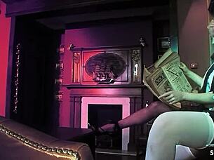 Harter FFMM-Vierer mit Big-Tits-Mädels und Big-Dick-Typen in Lingerie