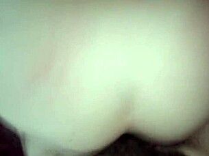 Mi hermanastro con su verga enorme de 20 cm me penetra hasta el fondo en POV 🔥🍑😈