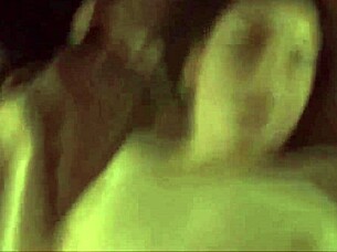 que delícia, essa morena polonesa amadora me chupou fundo e levou no cu com piercing