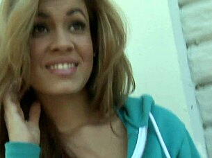 Isis Taylor Fucks Guy from Unemployment Office  