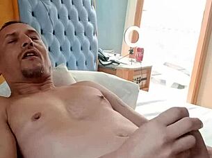 Brazilian mature amateurs enjoy bareback handjob and tattoo fun