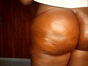I'm this ebony babe with a massive ass and I just can't stop squirting everywhere from the intense pleasure