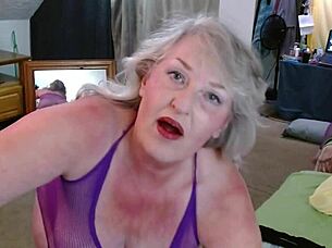 Sexy Model In Body Stockings Cums Hard From Hairy Pussy Licking And Mutual Orgasm Explosion