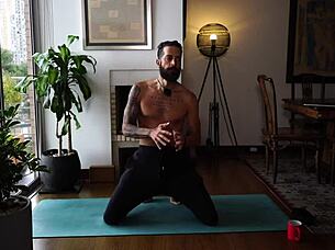 How To Improve Hip Movements For Better Bed Performance In Quickie Sex Sessions