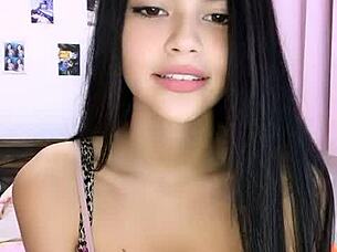 zorrita goes live on web chat