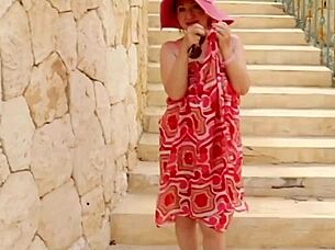 I uh, love busty cougar granny compilations with big tits.