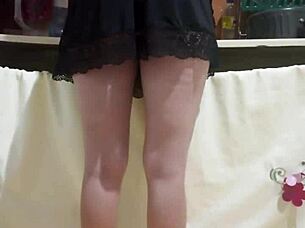 this employee helps here at work what a hot ass she has im crazy horny