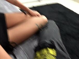 Mi hermanastra welcomes me to our parents' house and we end up connecting intimately in this full story.