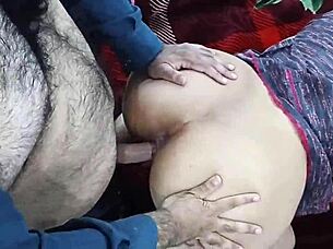 Desi pakistani girl fucked by her own old man
