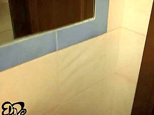 Elivaloves' First Video Debut