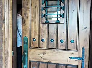 Giulia Diamond Finds Party Boring But Loves Taking It in Ass from American