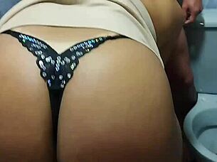 lene enjoyed the lively party and had a refreshing moment in the bathroom