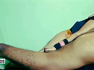 Horny Housewife Gets Rough Fucking from Boyfriend in Homemade Bangladeshi Sex