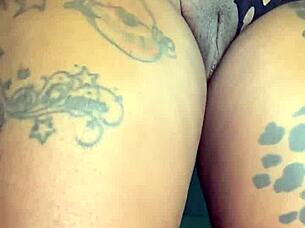 Intense passion as boyfriend licks wet ebony pussy before creampie fucking