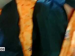 Horny Housewife Gets Rough Fucking from Boyfriend in Homemade Bangladeshi Sex