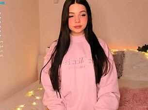 Oh Wow, Petite Liza Shows Off Big Tits In Steamy Web Chat!