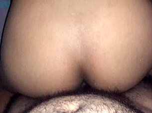 pendeja arrecha con vibrador quiere polla por la vagina mojada y apretada