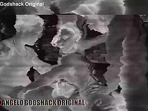 Vittoria Divine Dominates Gangbang With Double Penetration And Piss