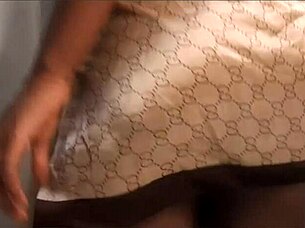 Oh, watch me touch my wet pussy in this solo session