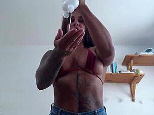 헤이 근육질 라티나 강렬 아날로 반바지 찢어졌는데 항문 멀쩡!