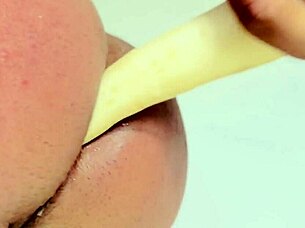 misslili's cute homemade anal toy play