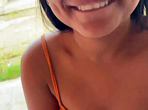 vecino ayudame a arreglar mi moto y te pago bien con big tits latina close up action 😏🔧