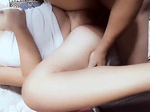 i can't resist when my curvy pinay lover teases me again