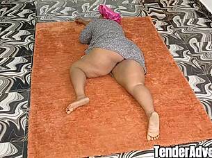 Horny Milf Enjoys Passionate Floor Sex with Massive Cock Creampie Finish