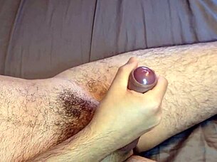 Solo session unfolds quietly at home