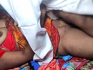 Teen amateur shows shaved pussy in homemade indian sex video