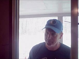 Hey, that lazy French maid! 😴