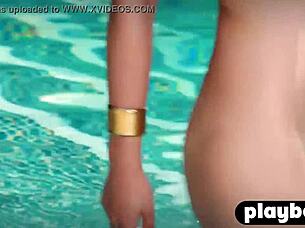 Redhead milf Elizabeth Marxs stripped off her bikini and posed completely naked.