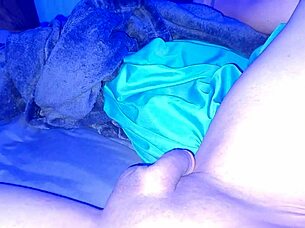 i feel thrilled exploring black feet fetish with intense footjob and toes action