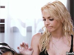 holy shiiit, stacked blonde ts brittney kade anal fucks kenna james then gets strapon ass action back 😱🍑