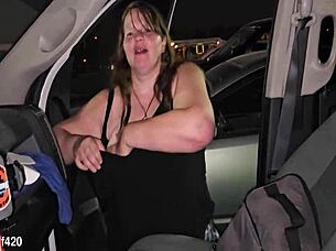 Those big milf tits look so tempting after the concert