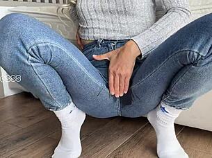 Milf Squirts Cum In Tight Wet Leggings During Orgasm