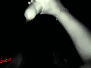 glory hole transando e chupando na cabine erotica video completo